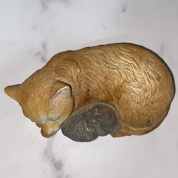 Vintage Cat Figurine Ginger Kitty Gray Mouse Hand Painted Resin Statue Cat Mouse - Picture 10 of 14